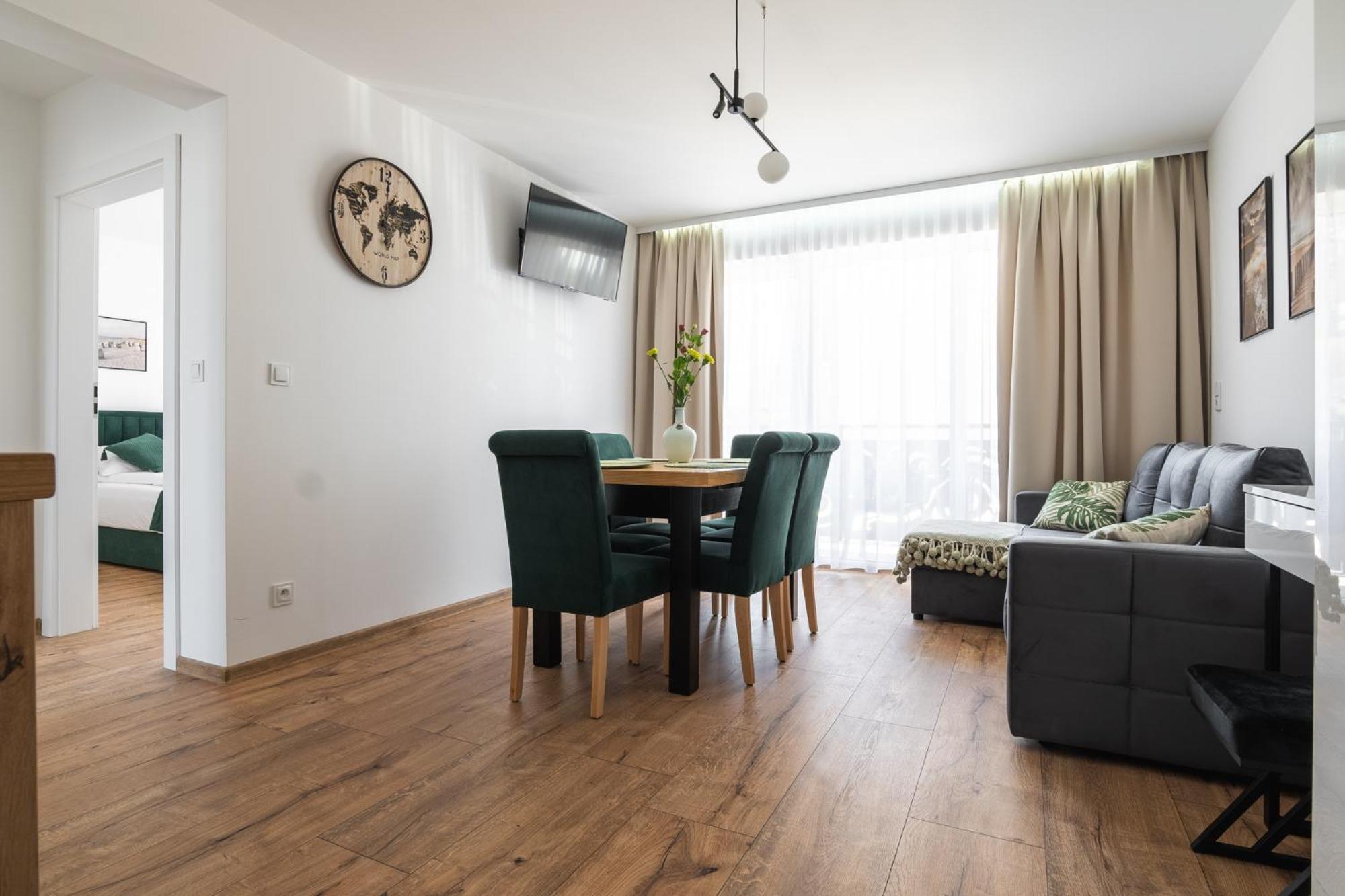Solek Apartamenty I Pokoje Goscinne Mielno  Extérieur photo
