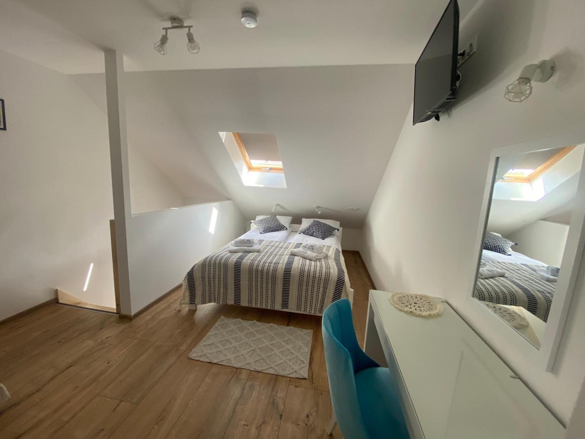 Solek Apartamenty I Pokoje Goscinne Mielno  Extérieur photo